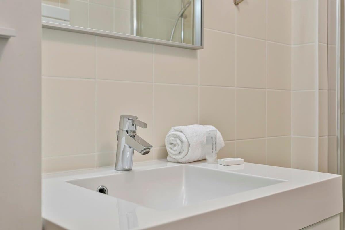 Huswell - Lovely Family Apartment 50 Meters From The Sea De Haan Exterior foto